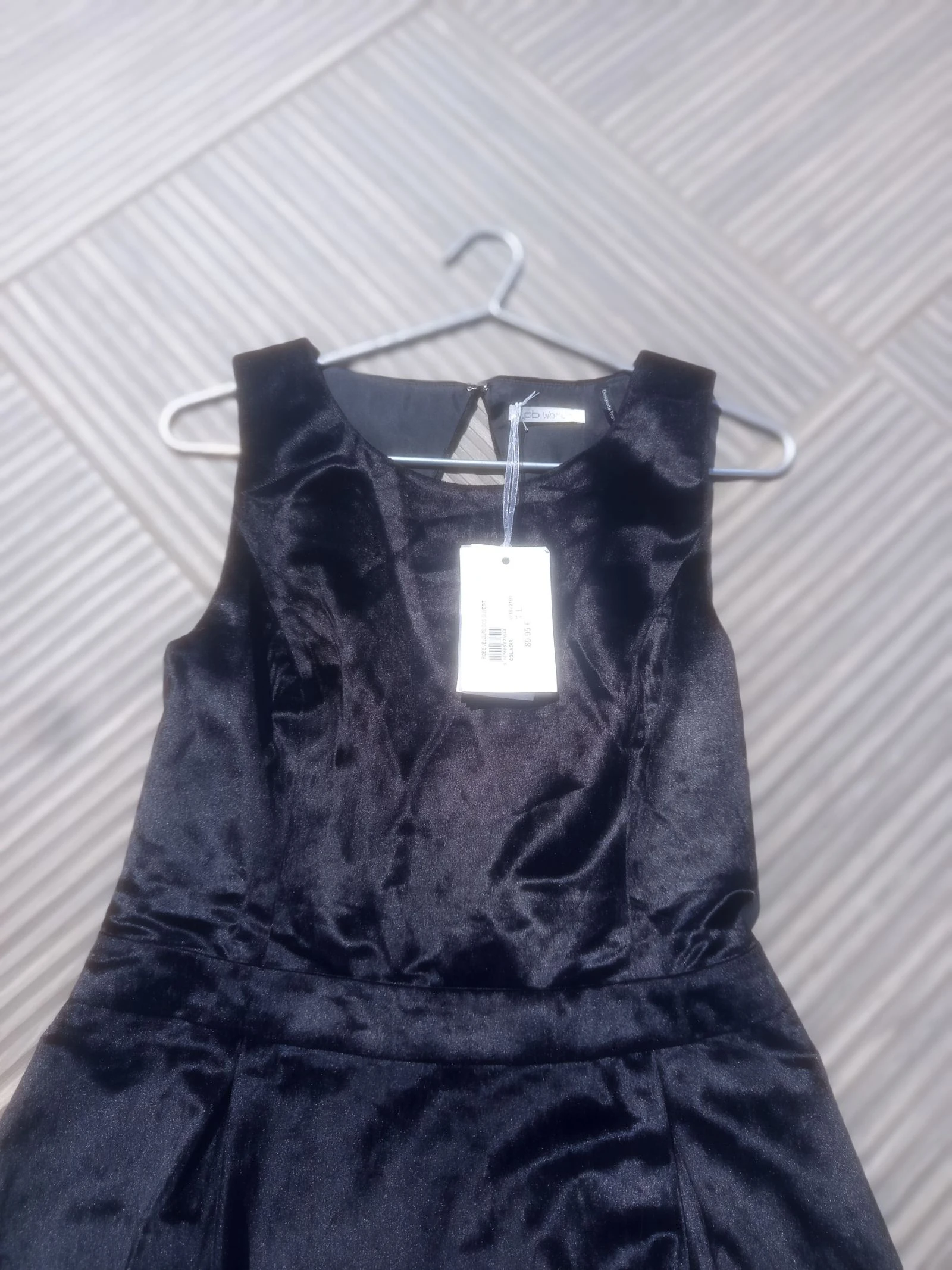 Jurk met open rug van fluweel merk les petites bombes – photo 9